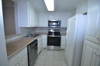 Building Photo - 14715 Barryknoll Ln