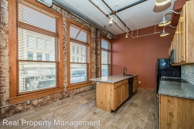 Foto del edificio - 507 E Locust St