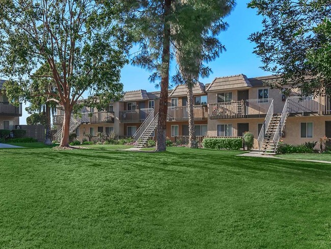 Building Photo - The Bluffs at Carlsbad