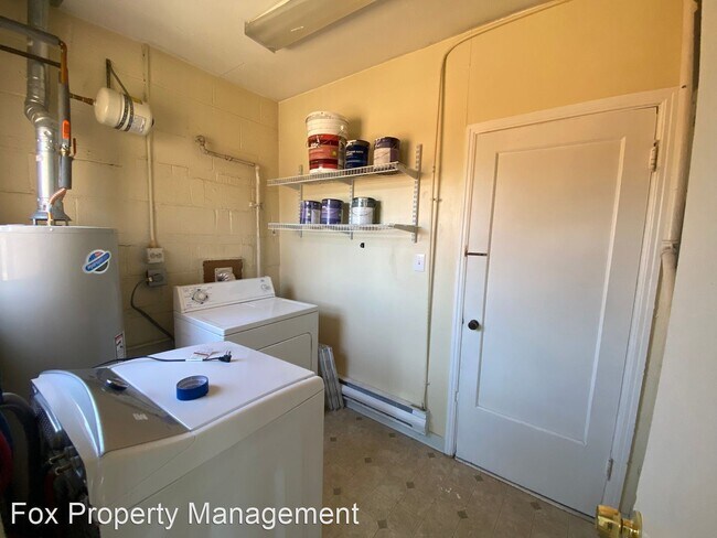 Building Photo - 2 br, 1 bath House - 2511 Oneida Street