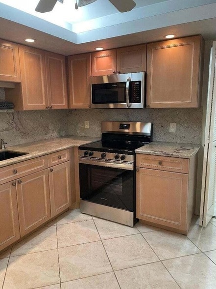 Foto principal - 6300 NW 2nd Ave