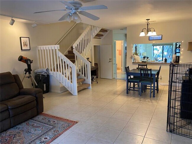 Foto del edificio - 9170 NW 44th St