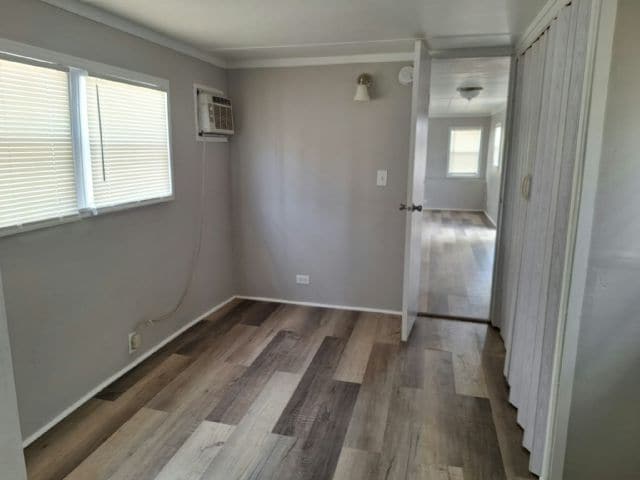 Foto del edificio - 4943 E Hillsborough Ave