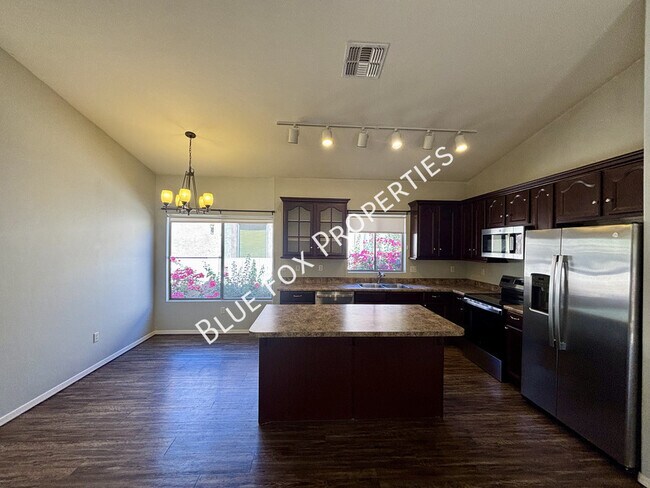 Building Photo - 308 E Camino Limon Verde