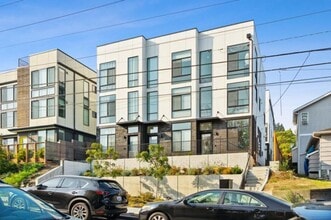 Building Photo - 3831 23rd Ave W