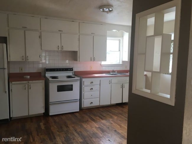 Building Photo - 3 br, 1 bath House - 1800 Remington St