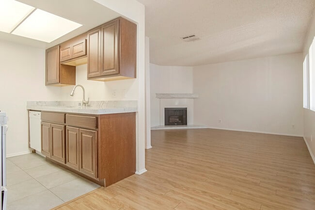 Foto del edificio - Acacia Manor