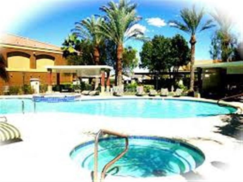 Foto principal - 950 Seven Hills Dr