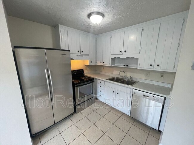 Building Photo - 5287 Ridge Forest Dr