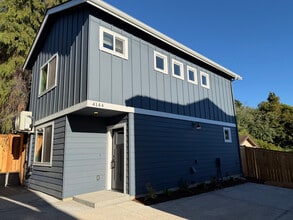 Building Photo - 4144 3rd Ave NW
