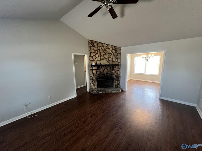 Building Photo - 12918 Dickens Ln
