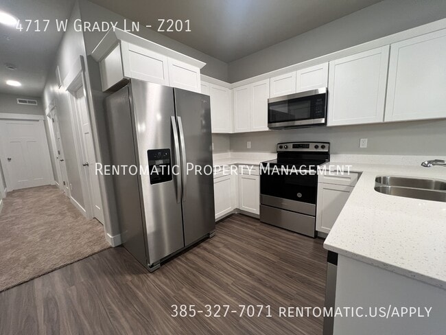 Building Photo - 4717 W Grady Ln