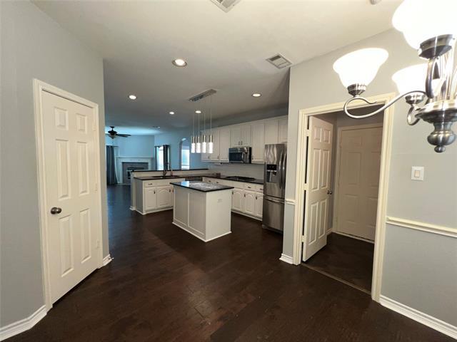 Building Photo - 10640 Lineberry Ln