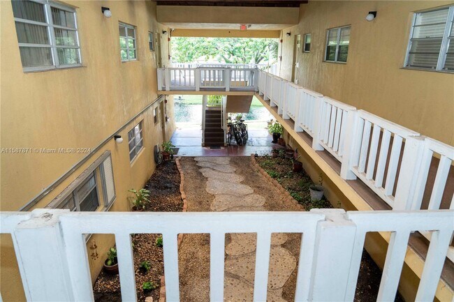 Foto del edificio - 5140 SW 40th Ave
