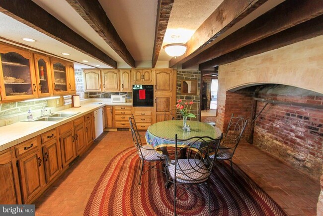 Foto del edificio - 568 Smithfield Ln