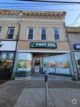 Building Photo - 180 Jericho Tpke