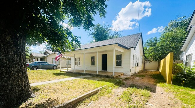 Foto del edificio - 1824 Coleman St