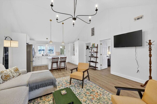 Foto del edificio - 115 Monarch Ln