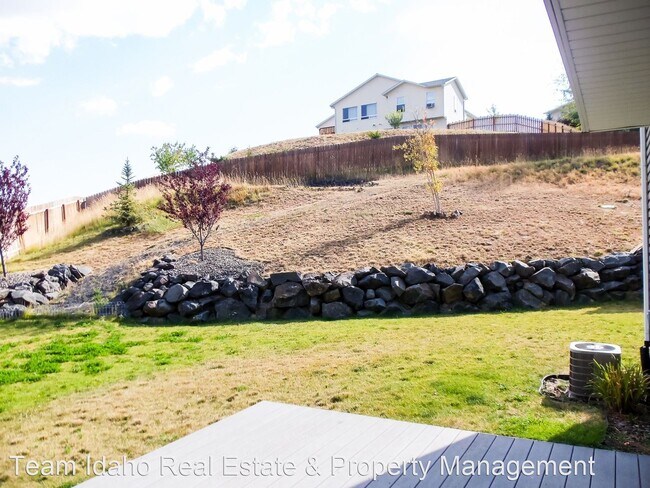 Foto del edificio - 3 br, 2.5 bath House - 335 Julie Drive