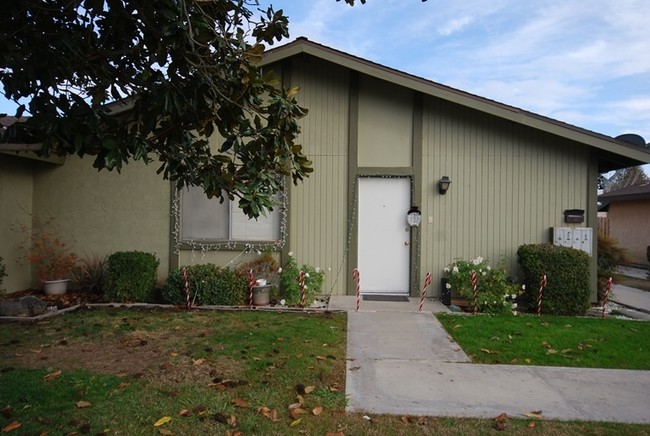Building Photo - 6104 Stine Rd