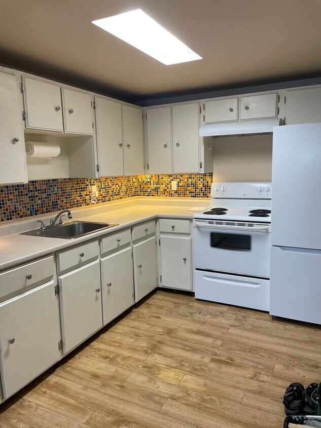 Photo principale - 100 Conard St