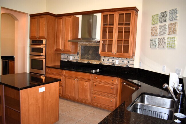 Foto del edificio - 895 SW Grand Reserves Blvd