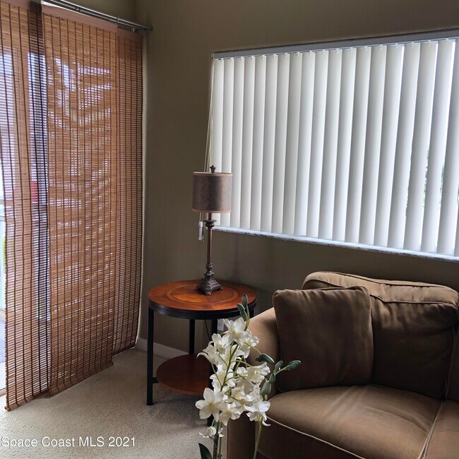Foto del edificio - 523 Ocean Park Ln