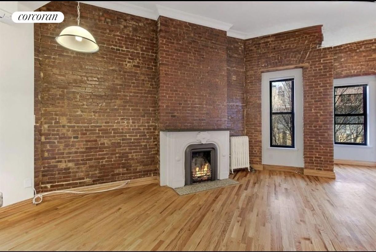 Foto principal - 70 W 11th St