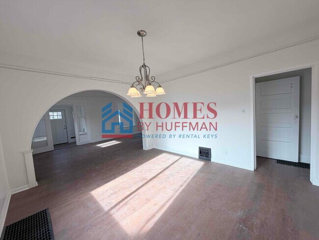 Foto del edificio - Three Bedroom House