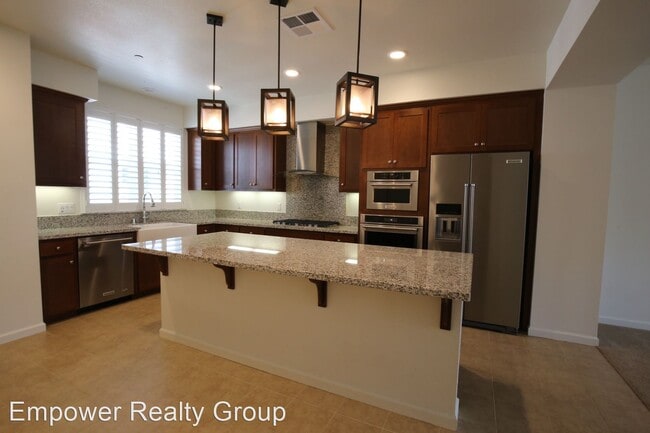 Building Photo - 4 br, 3.5 bath House - 4059 Dobbins Loop