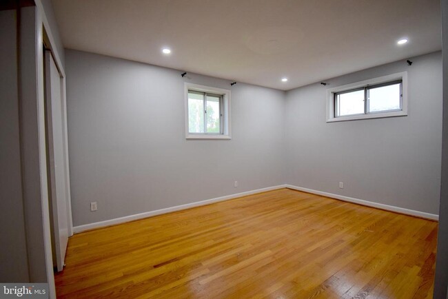 Building Photo - 14017 Adkins Rd