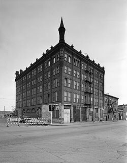 Primary Photo - Bishop Block
