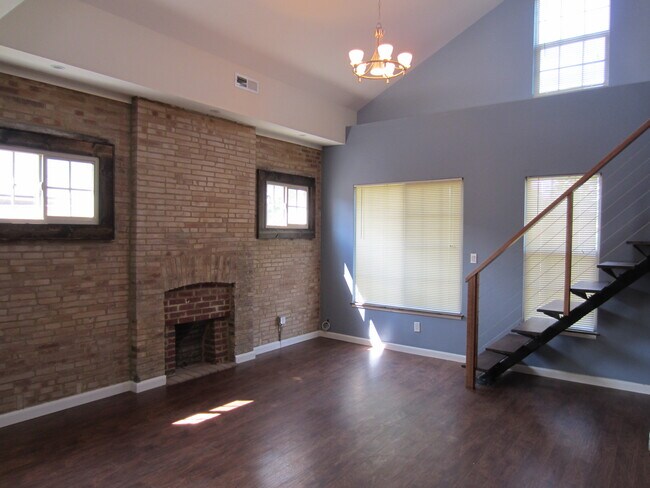 Building Photo - 234 S Monroe Ave