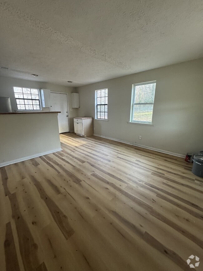 Building Photo - 1179 Pinecrest Rd