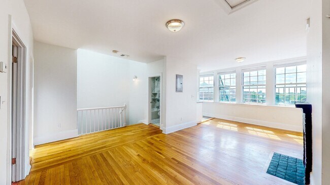 Foto del edificio - 62 West Cedar St