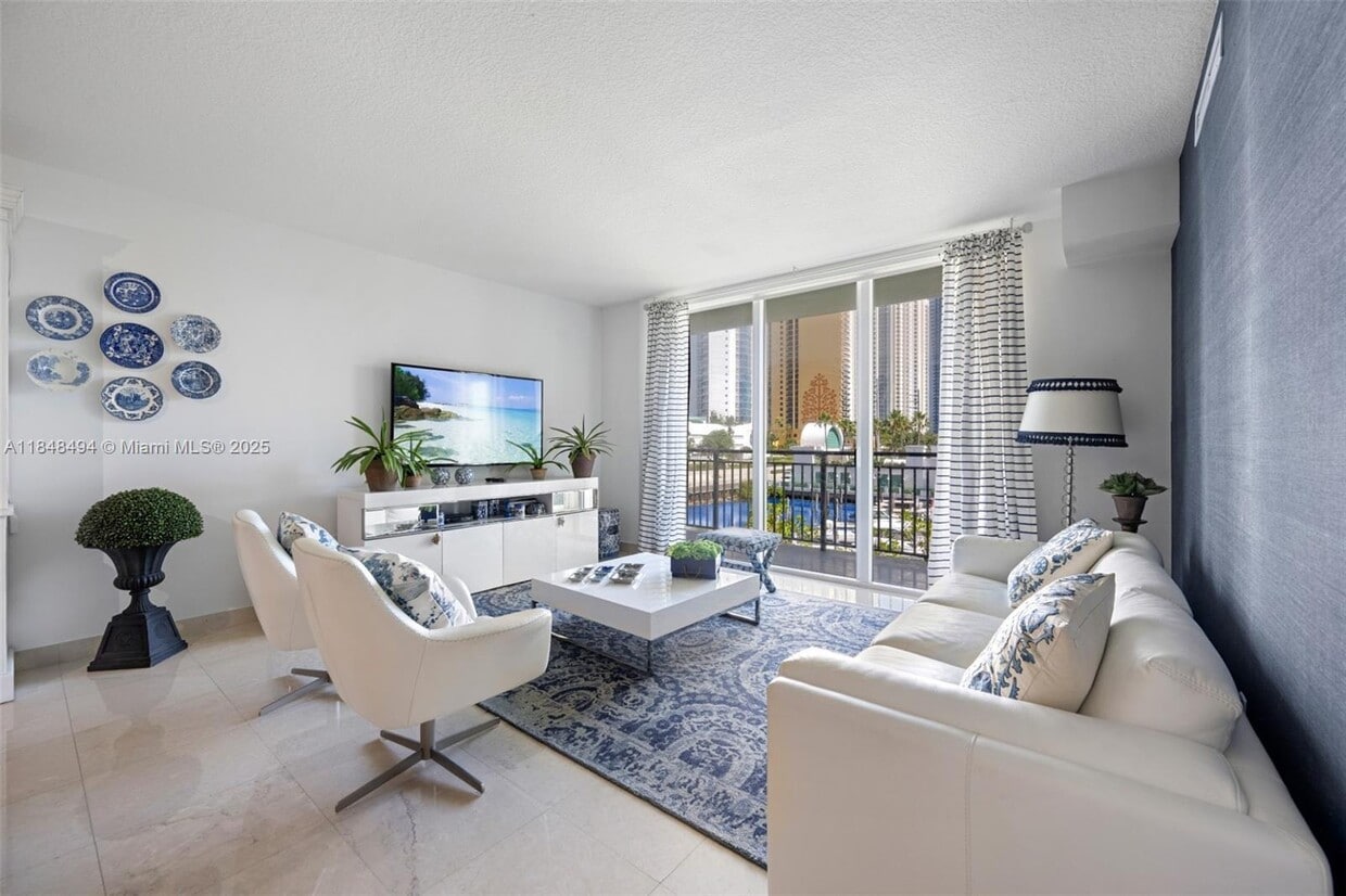 Primary Photo - 150 Sunny Isles Blvd