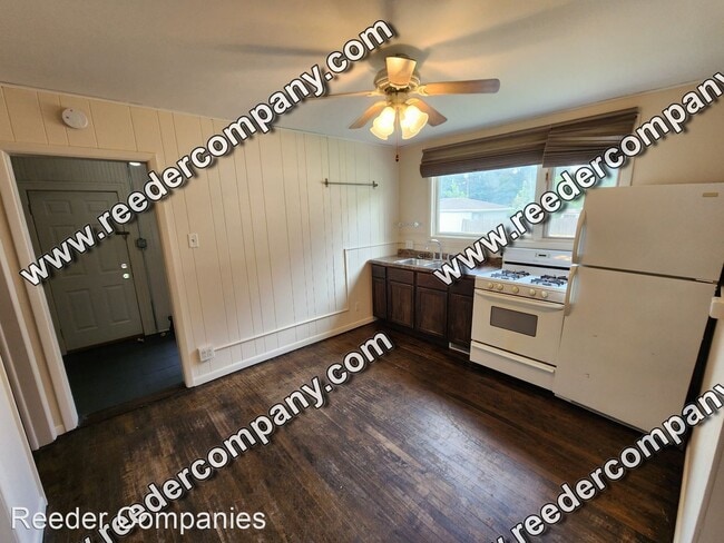 Building Photo - 2 br, 1 bath House - 1034 167th Street