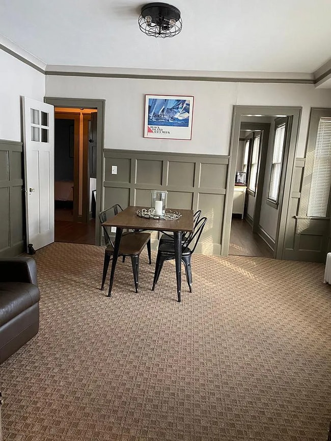 Building Photo - 3436 N Downer Ave