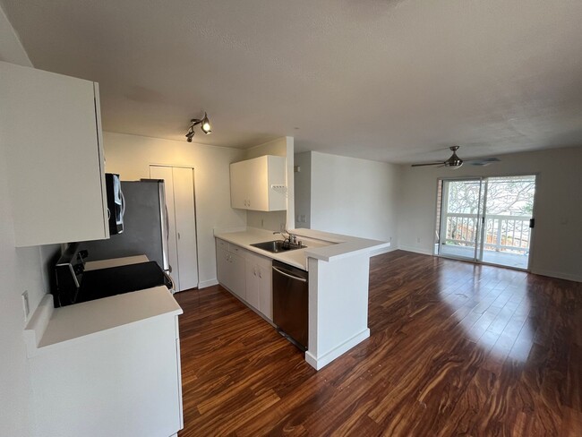 Building Photo - Waikele townhouse