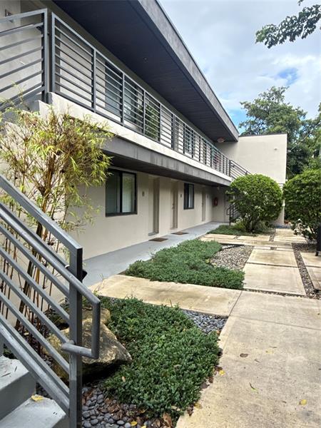 Foto del edificio - 1273 NE 38th St