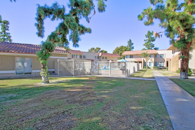 Building Photo - 82567 Ave 48