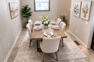 Building Photo - 390 Hunters Rill