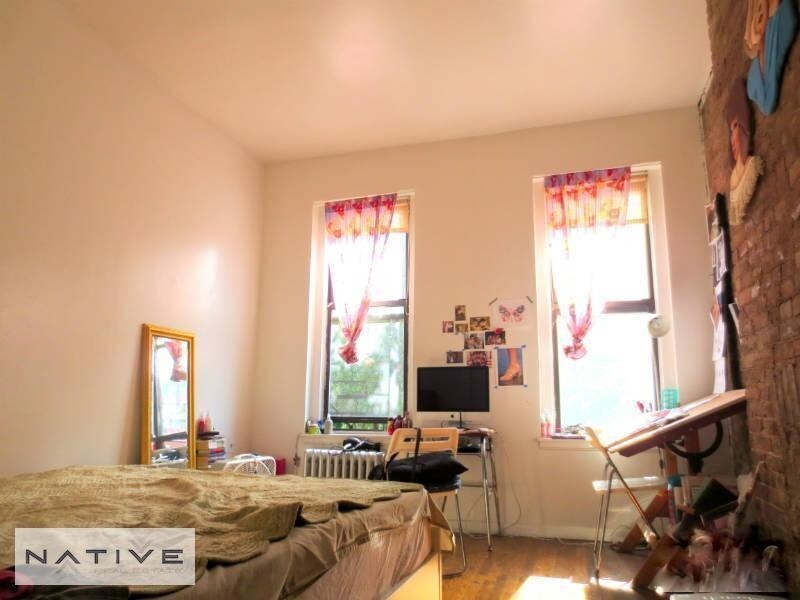 Primary Photo - 147 Franklin St