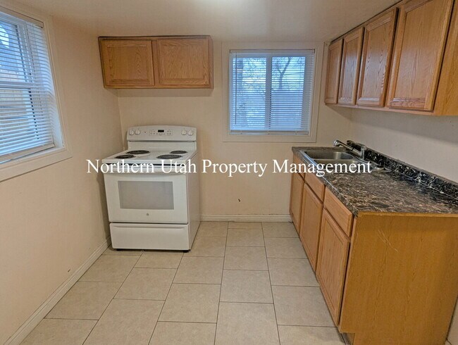 Foto del edificio - Lower Level Studio Unit