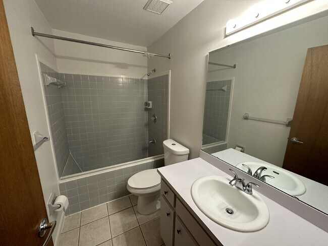 Foto del edificio - North Lakeland 1/2 Duplex For Rent