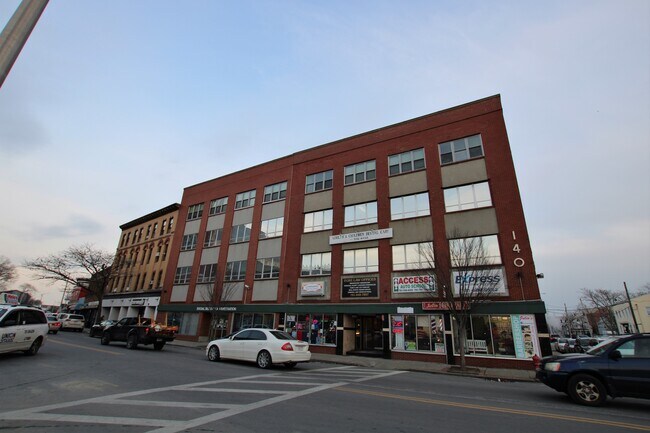 Building Photo - 140 Union St