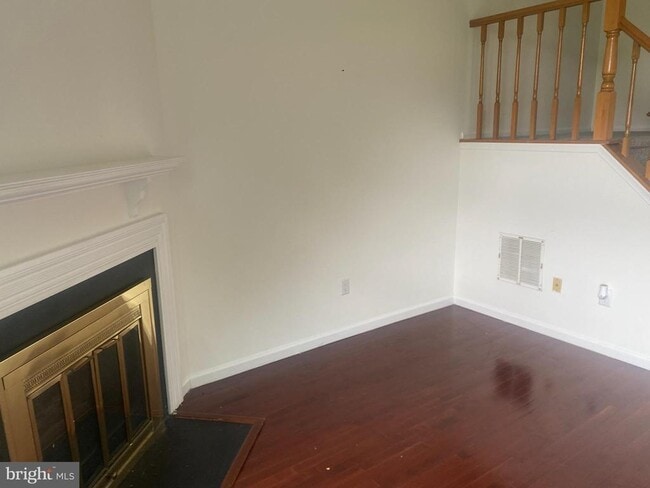 Building Photo - 113 N Park Rd