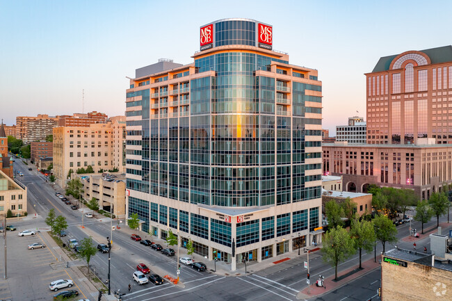 Building Photo - Grohmann Tower Apartments