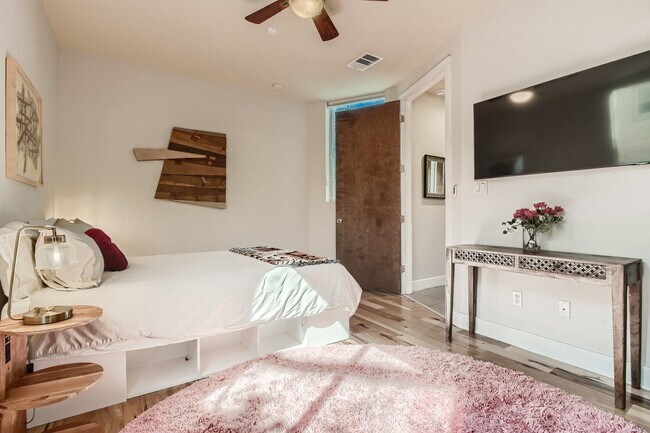 Foto del edificio - 1314 Norwalk Ln