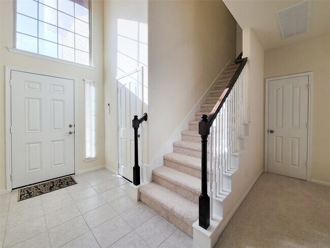 Building Photo - 17018 Taffaine Dr